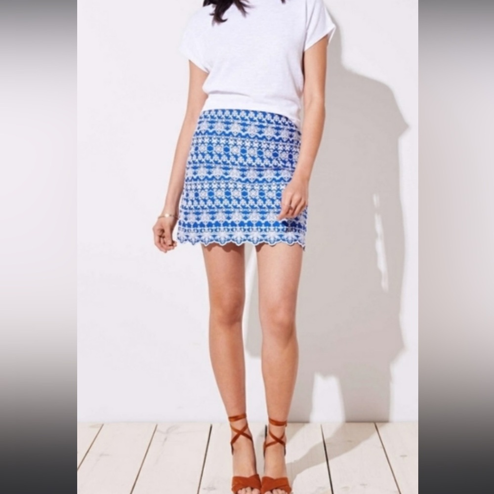 EUC Loft Embroidered Eyelet Blue and White Mini Skirt Size 4